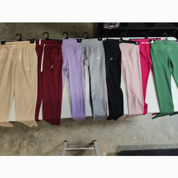 15 pairs of Tyc and jednorth leggings - Picture 2 of 2